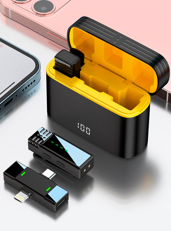 <b>OnePro</b> • Беспроводной микрофон петличный для телефона айфона iphone стримов видео конференций блогера петличка на одежду с ветрозащитными насадками 2 шт Черный